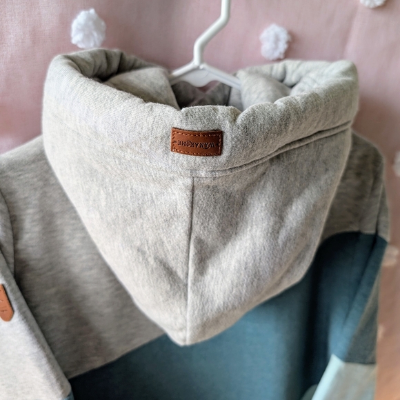 Wanakome Color Block Hoodie - Picture 9 of 10